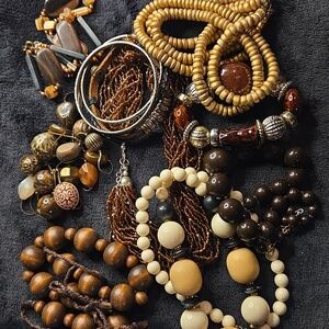 78 - BAG 7 NECKLACES & 4 BRACELETS